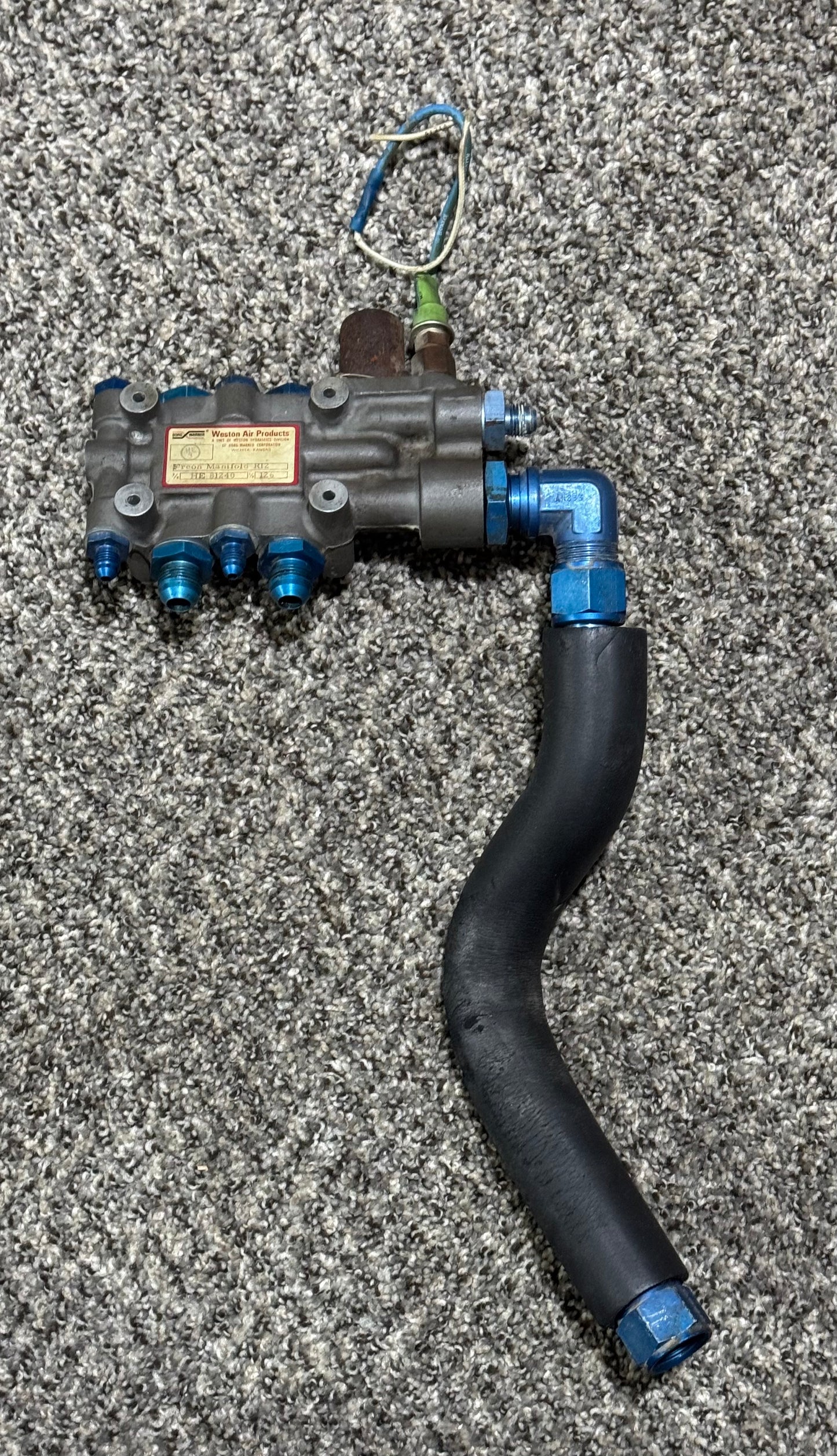 HE81240 Cessna 421B Janitrol Freon Manifold