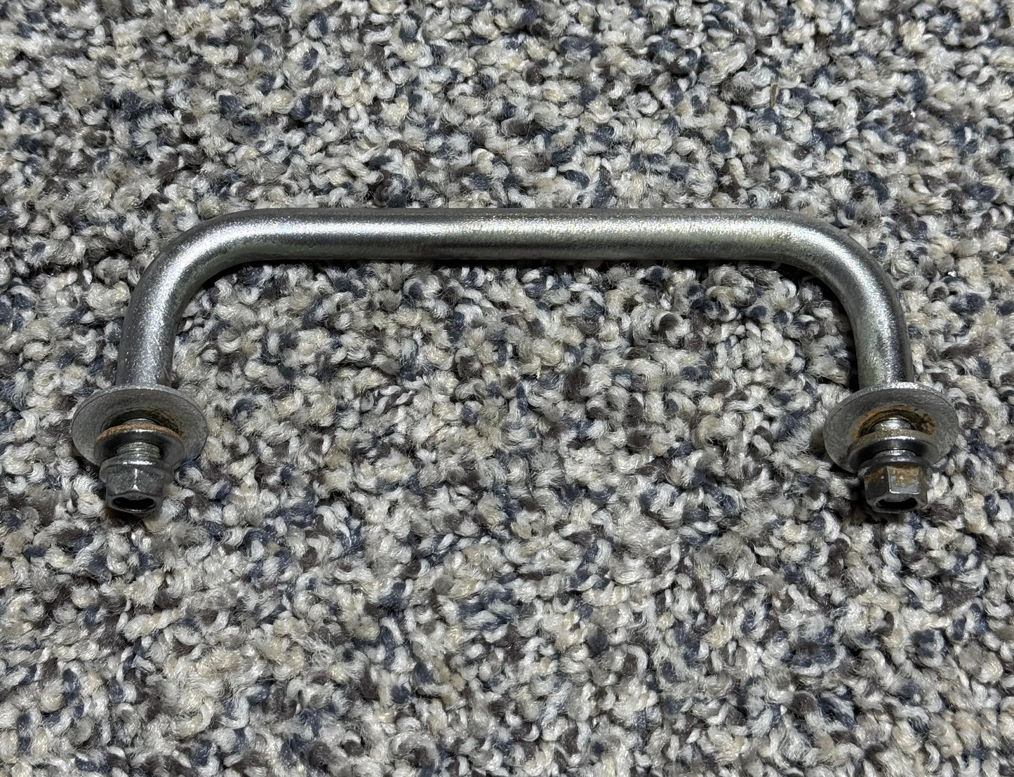 1613224-2 C182 Assist Handle