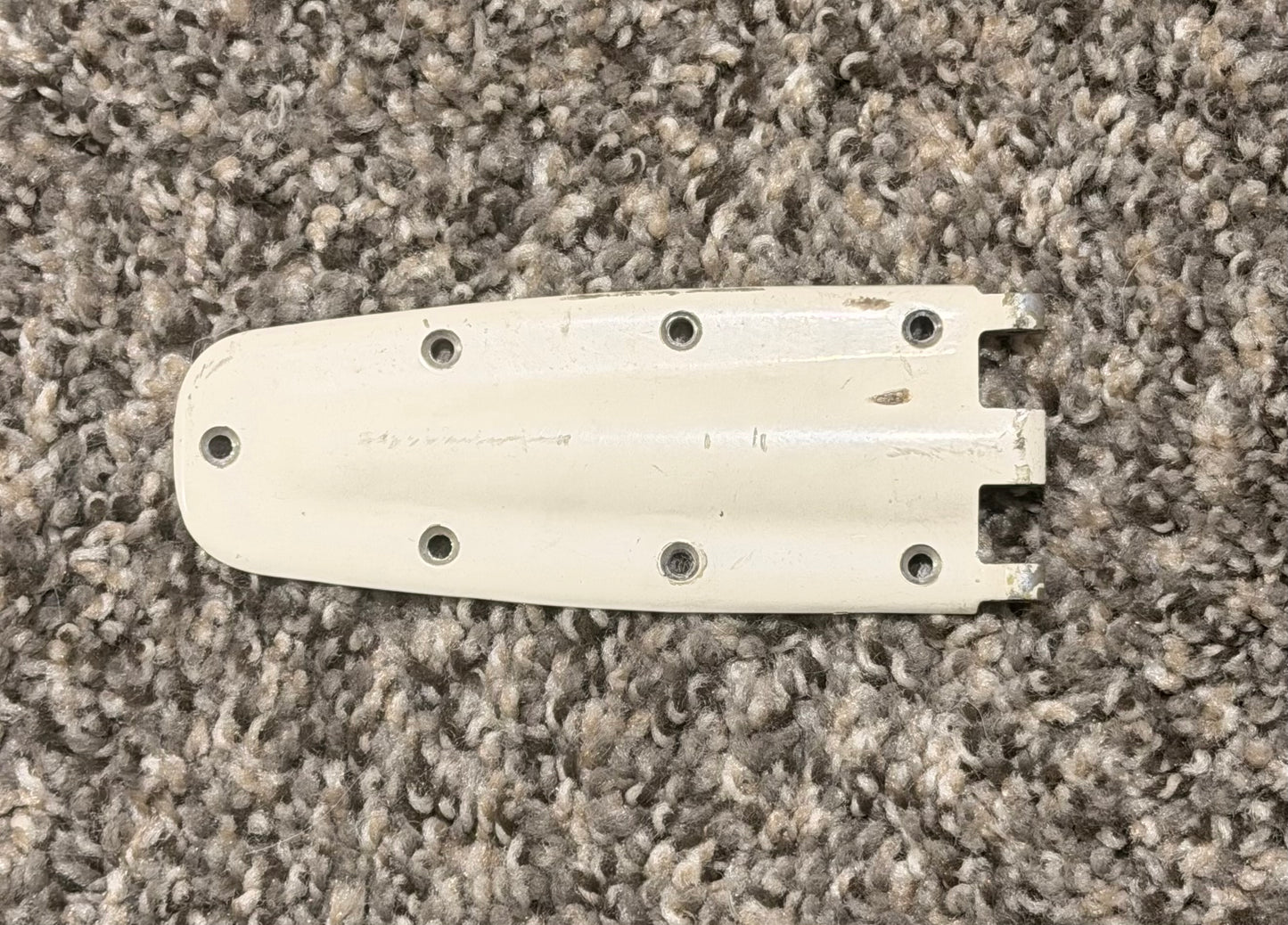 0711037-503 Cessna T210N Hinge Lower LH Assy