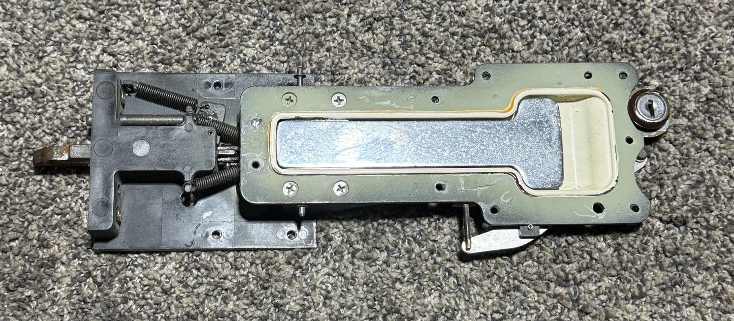 0717024-21, 0717024-12 Cessna T210N Cabin Door Latch Assy