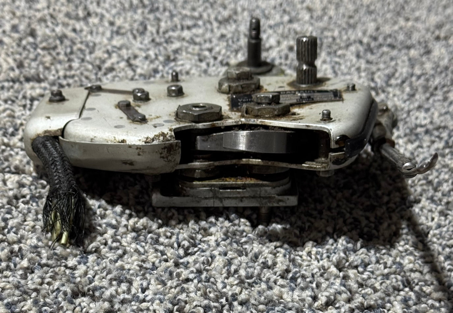 4423 Dassault FA-20 Uplock Assembly (CORE)