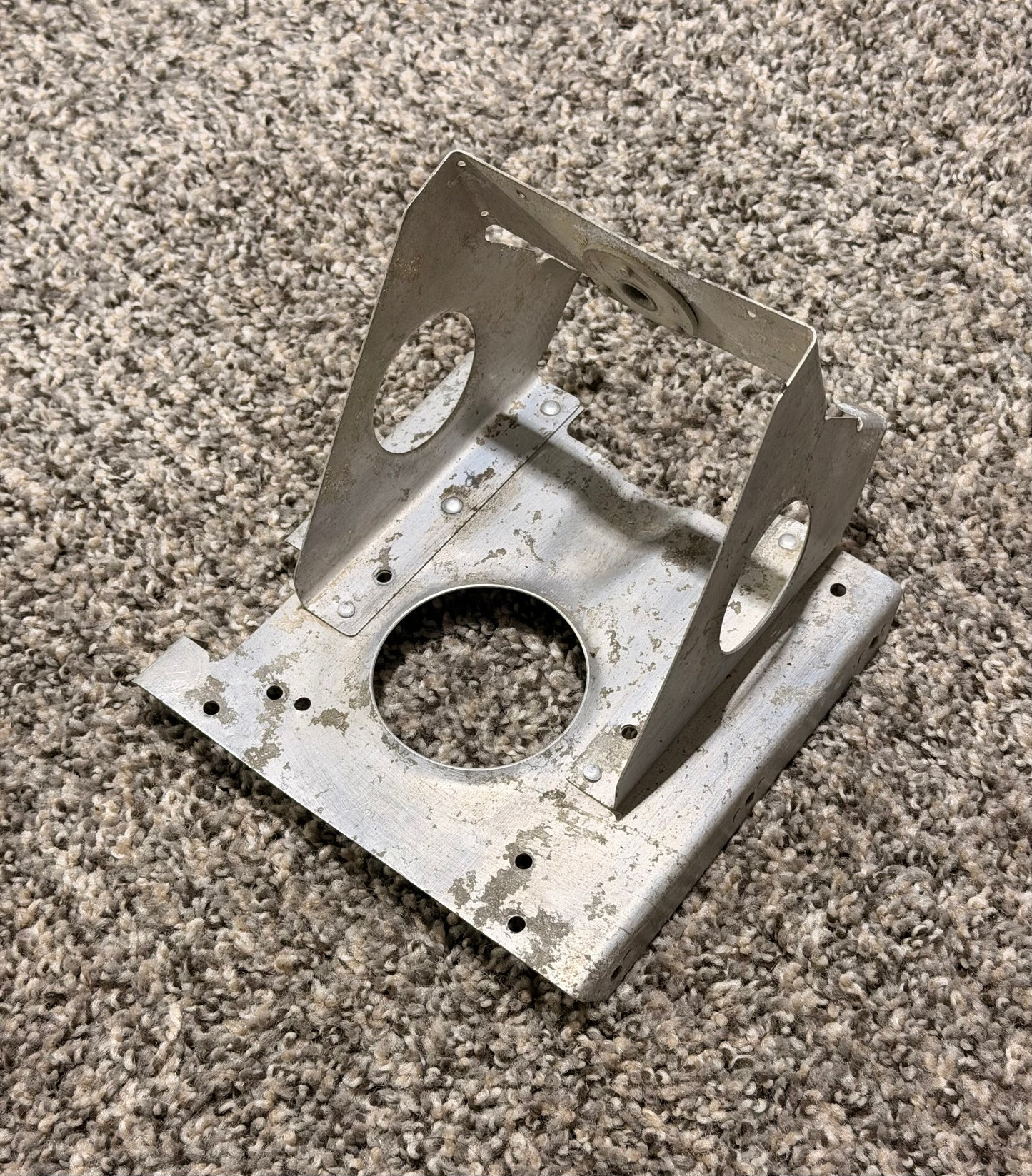 2113048-1 Cessna T210N Bracket Fuel Control Assembly