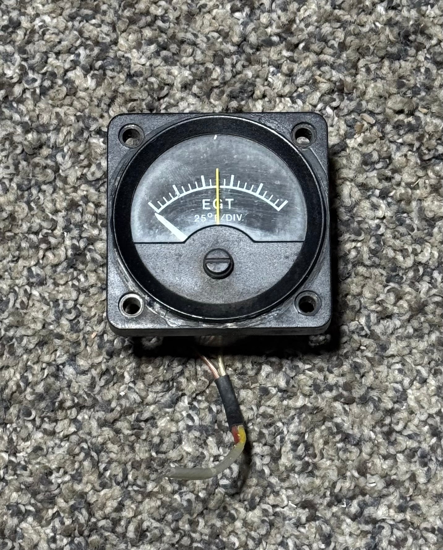 C668501-0211 Cessna 172RG Alcor Exhaust Gas Temperature Indicator