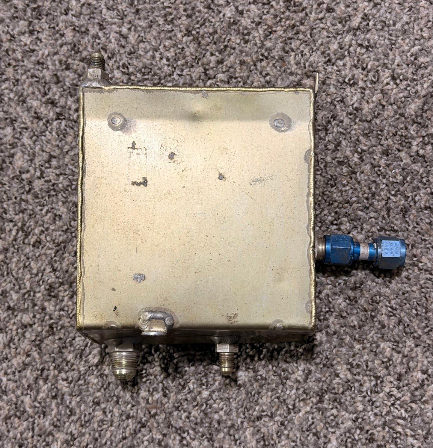 2116010-1 Cessna T210N Fuel Reservoir Assy