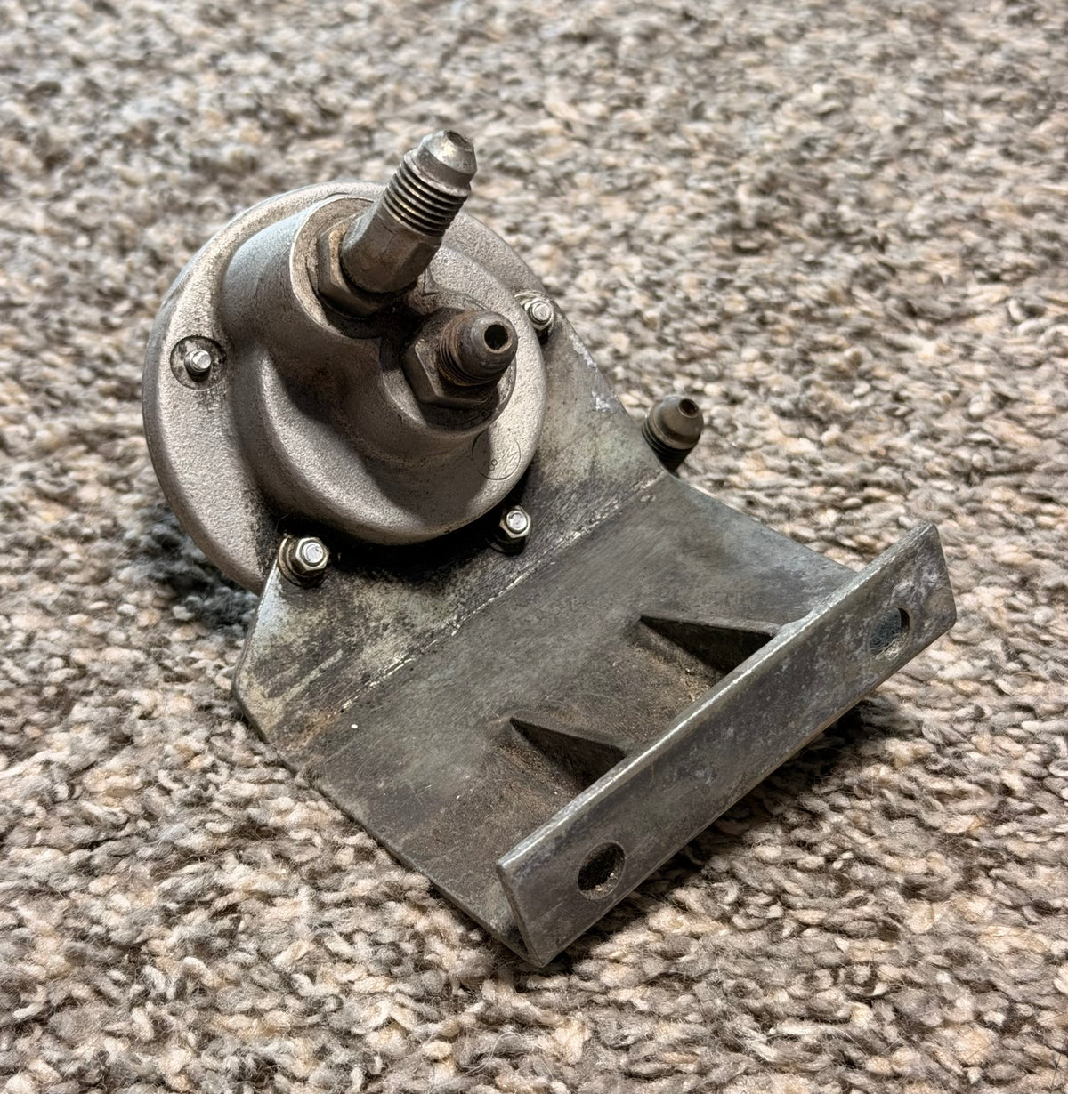 636202 Fuel Pressure Regulator W/ Mount