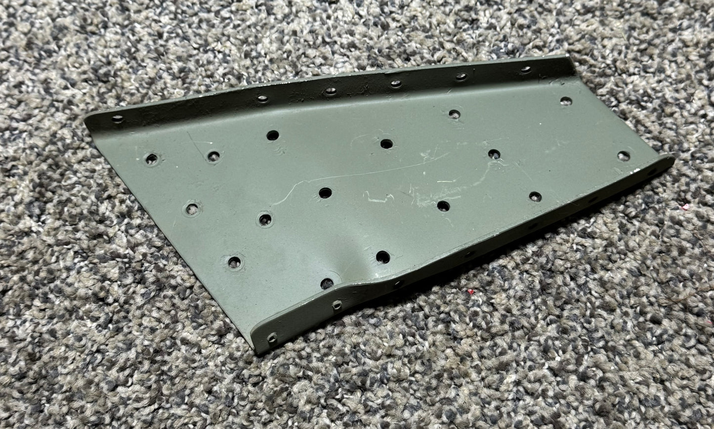 0713607-1 Cessna 182R LH Flange Plate AFT Assembly