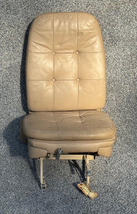 Cessna 210 M Seat
