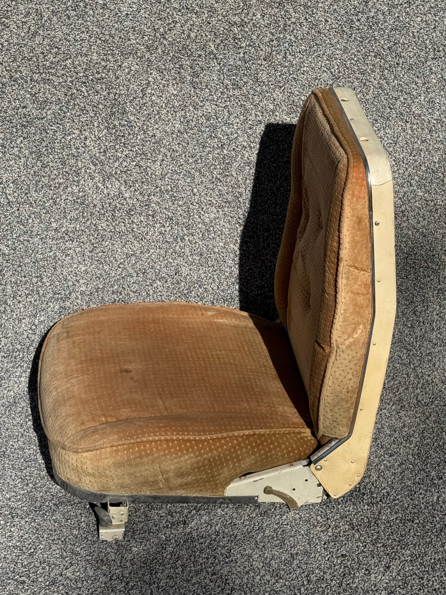 Cessna 205 L/H Seat