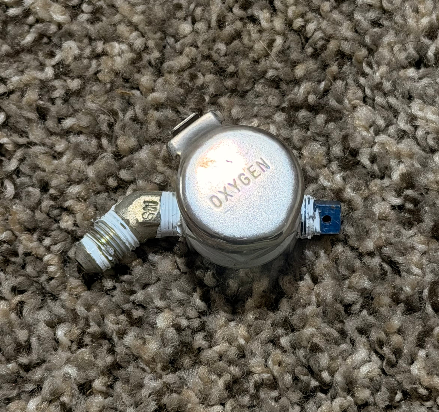 C166006-0201 T210N Oxygen Outlet Valve