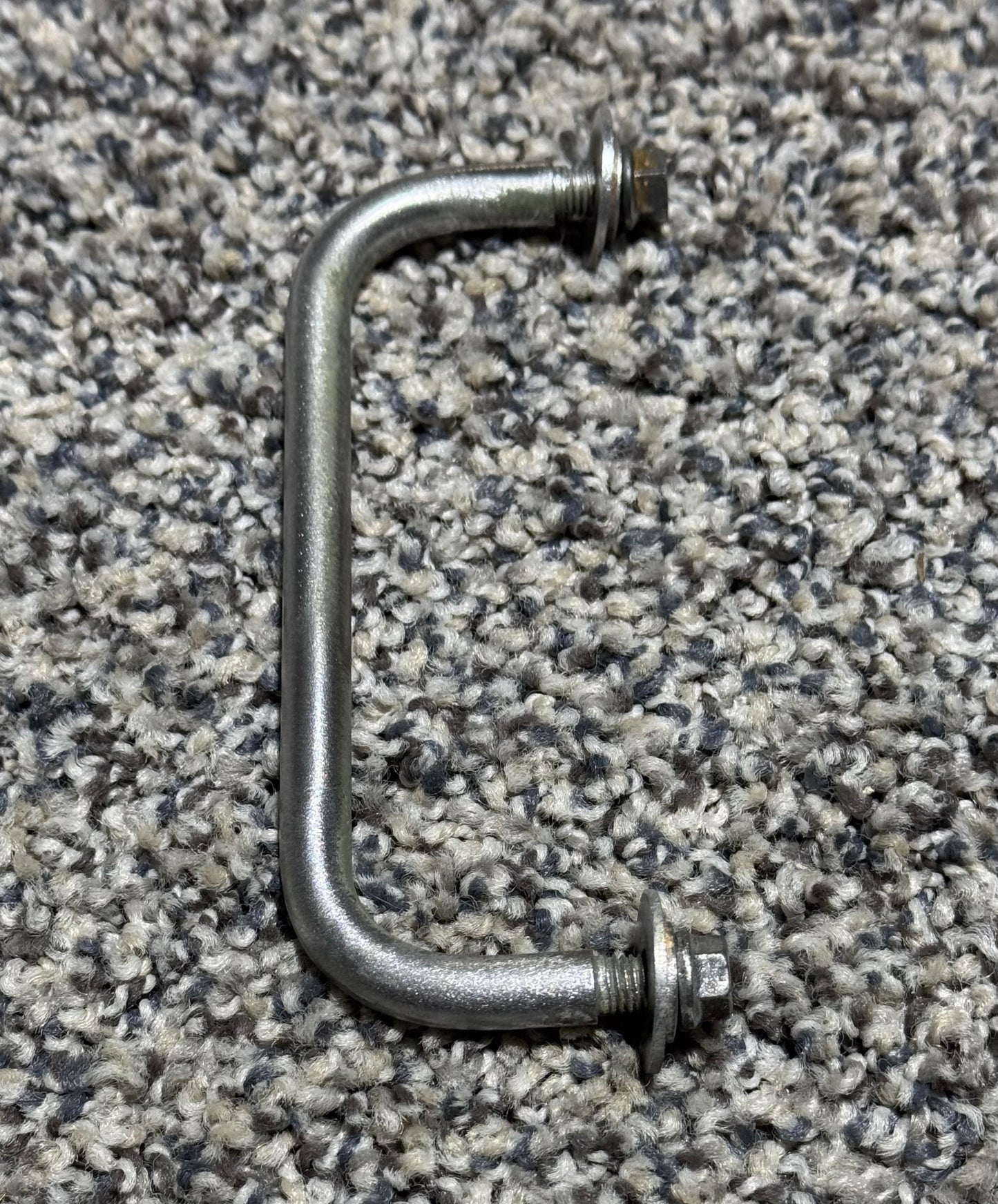 1613224-2 C182 Assist Handle