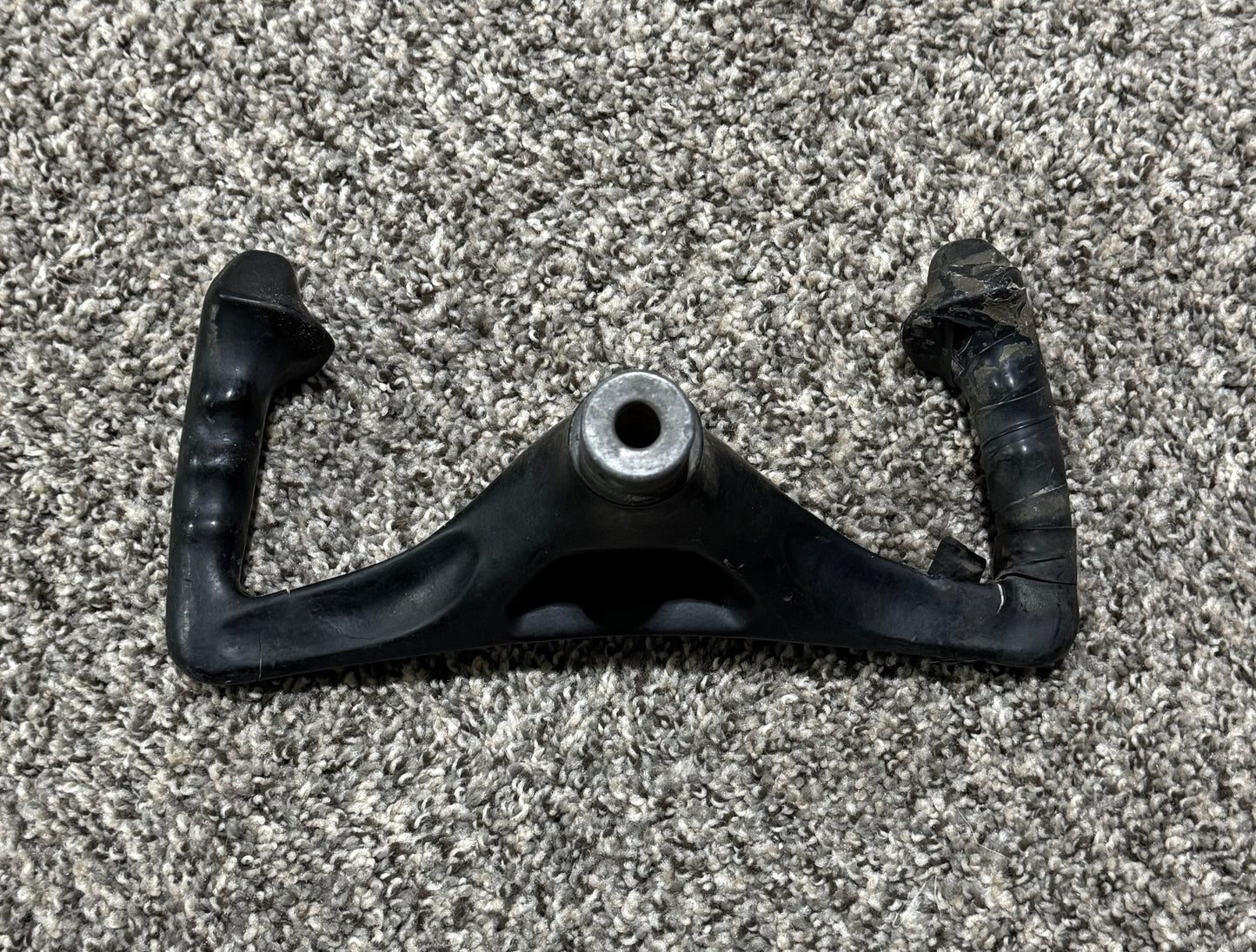 1560001-2 Cessna 210 Control Wheel
