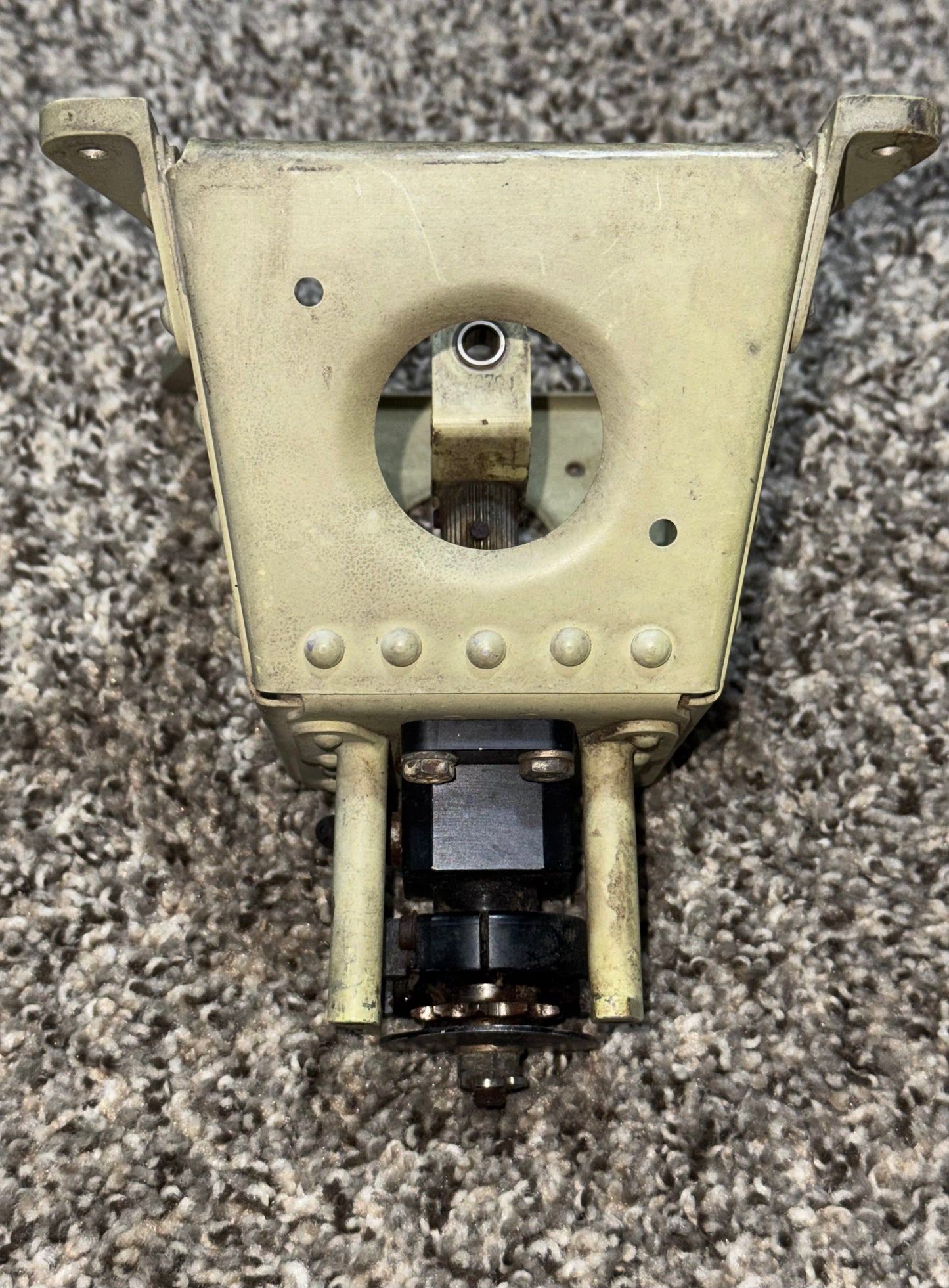 137119E405 JetStream 31 LH Pulley Mounting Assy