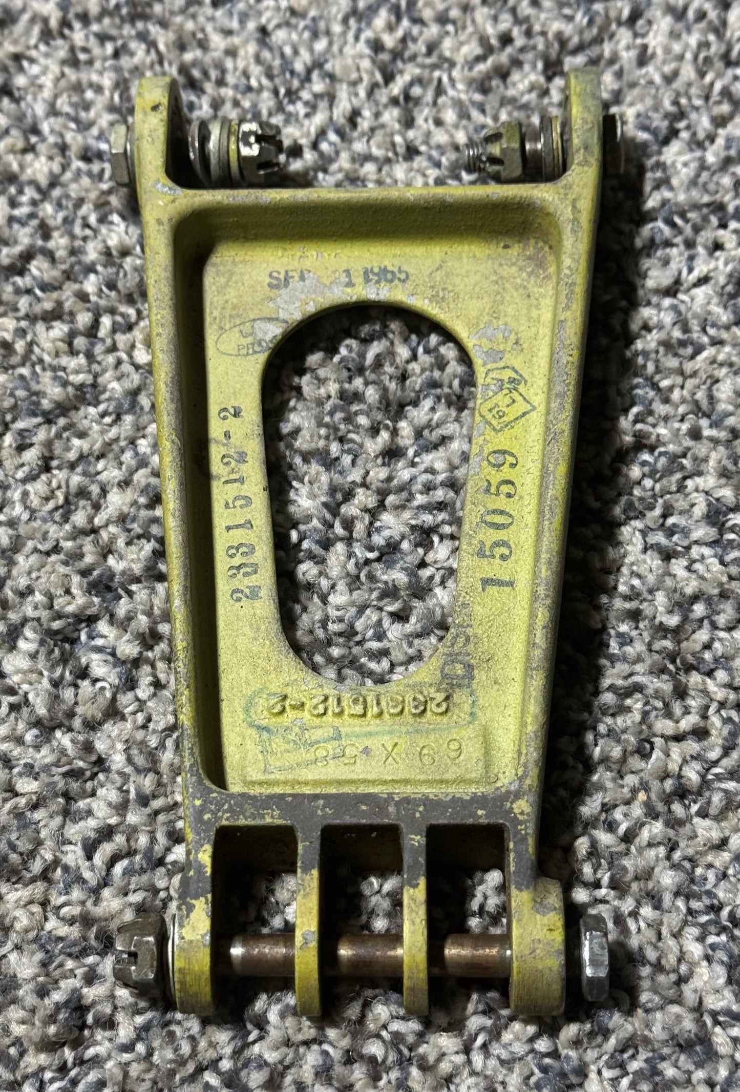 2331512-2 Learjet Arm Assembly