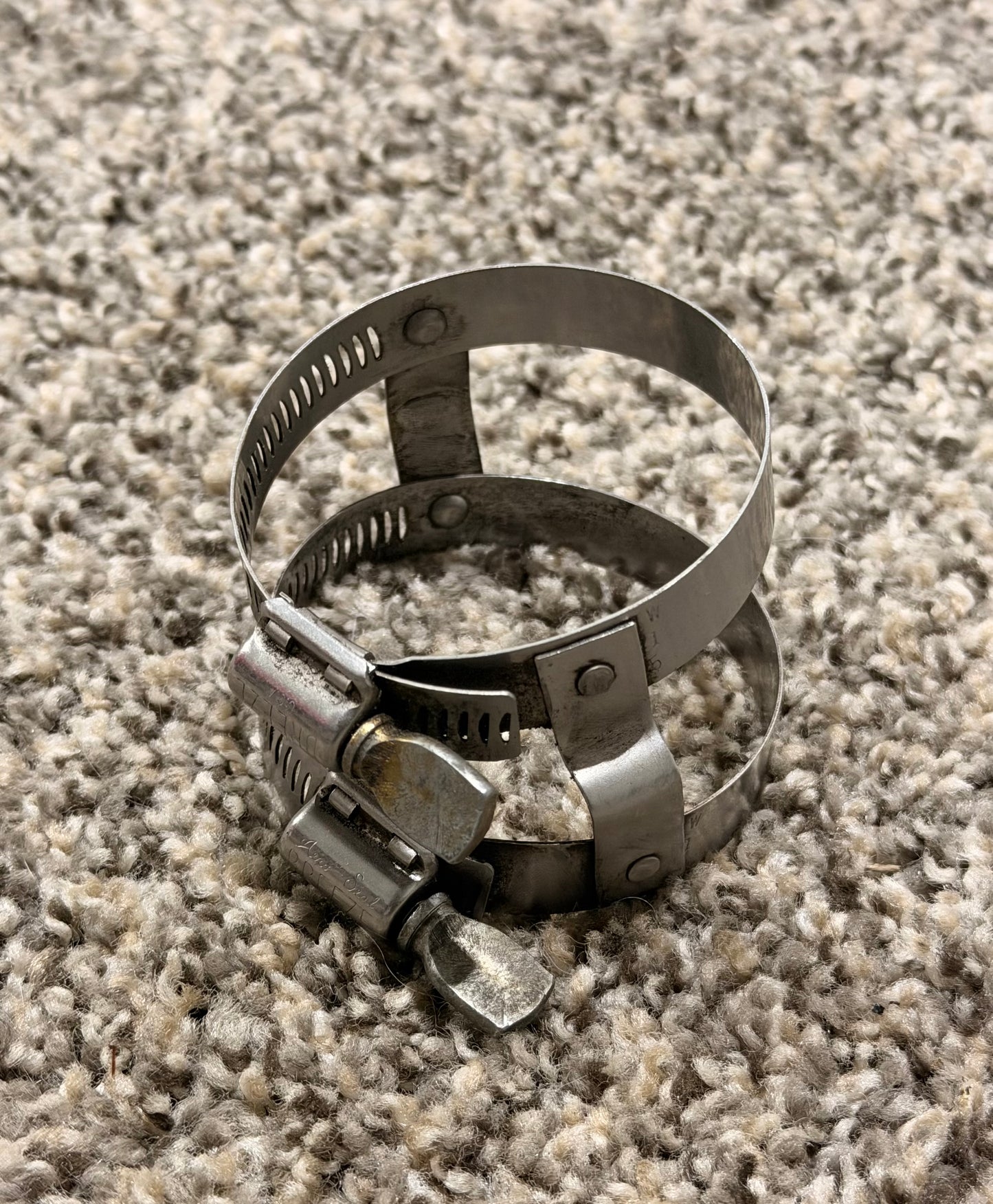 629163-5 Dual Hose Clamp Assy
