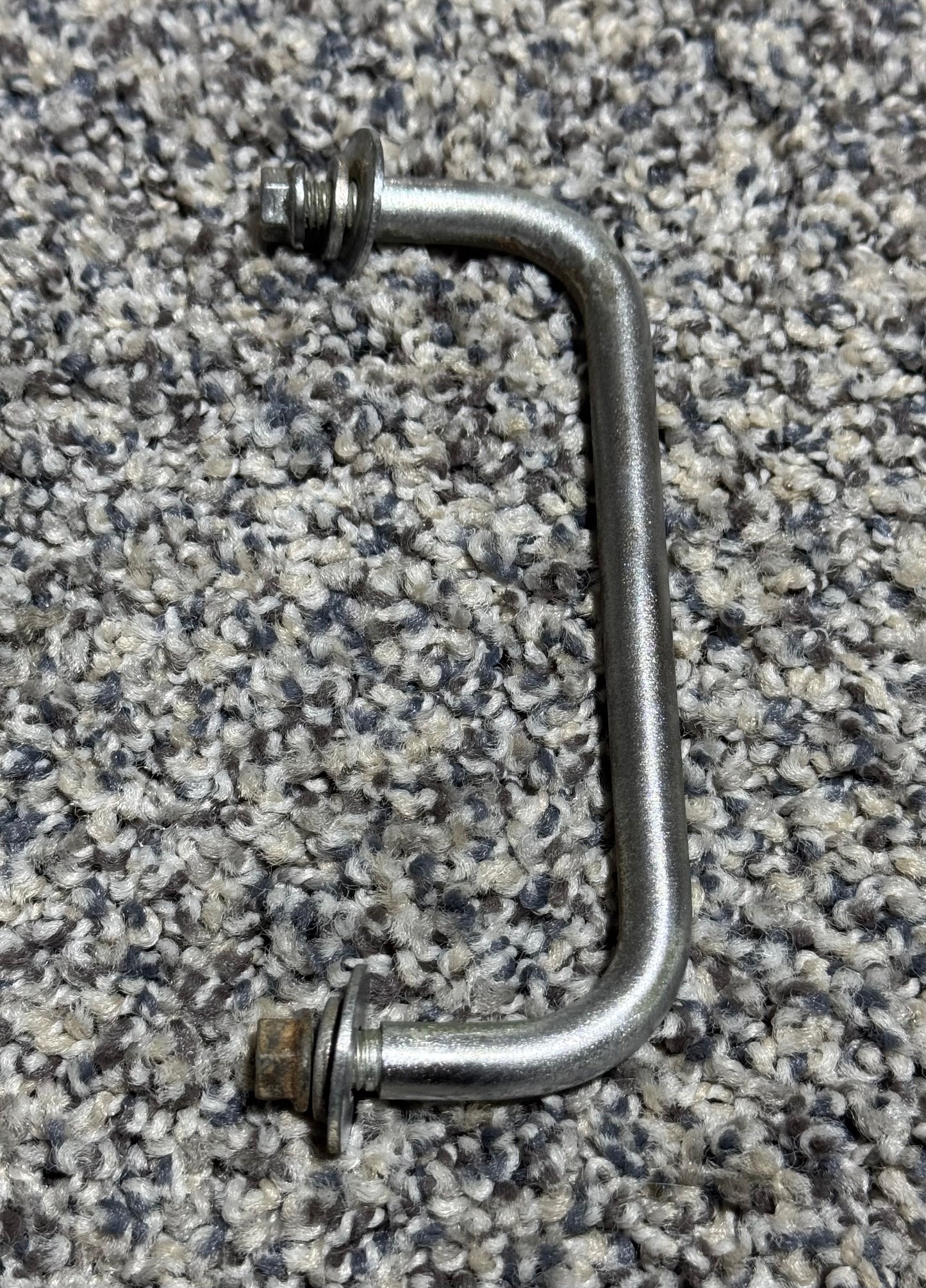 1613224-2 C182 Assist Handle