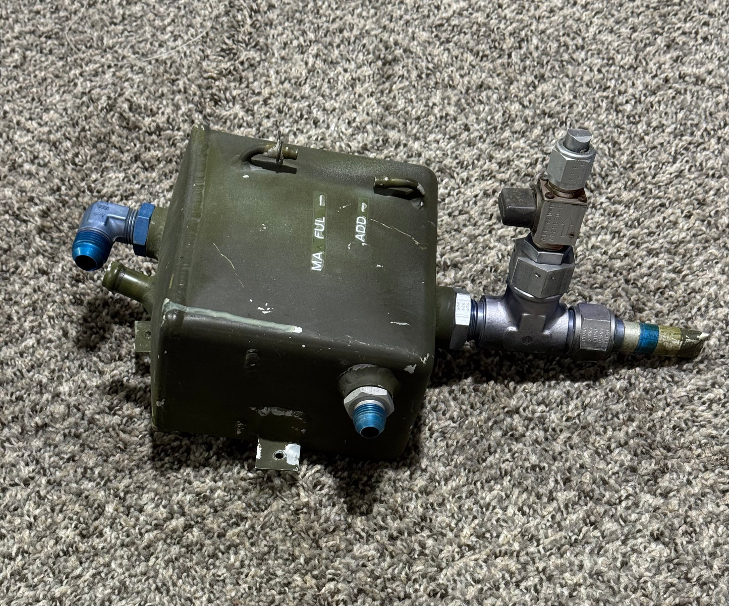 5117007-26 Cessna 414A Hydraulic Reservoir Assy With 72D-12 Valve Housing Assembly