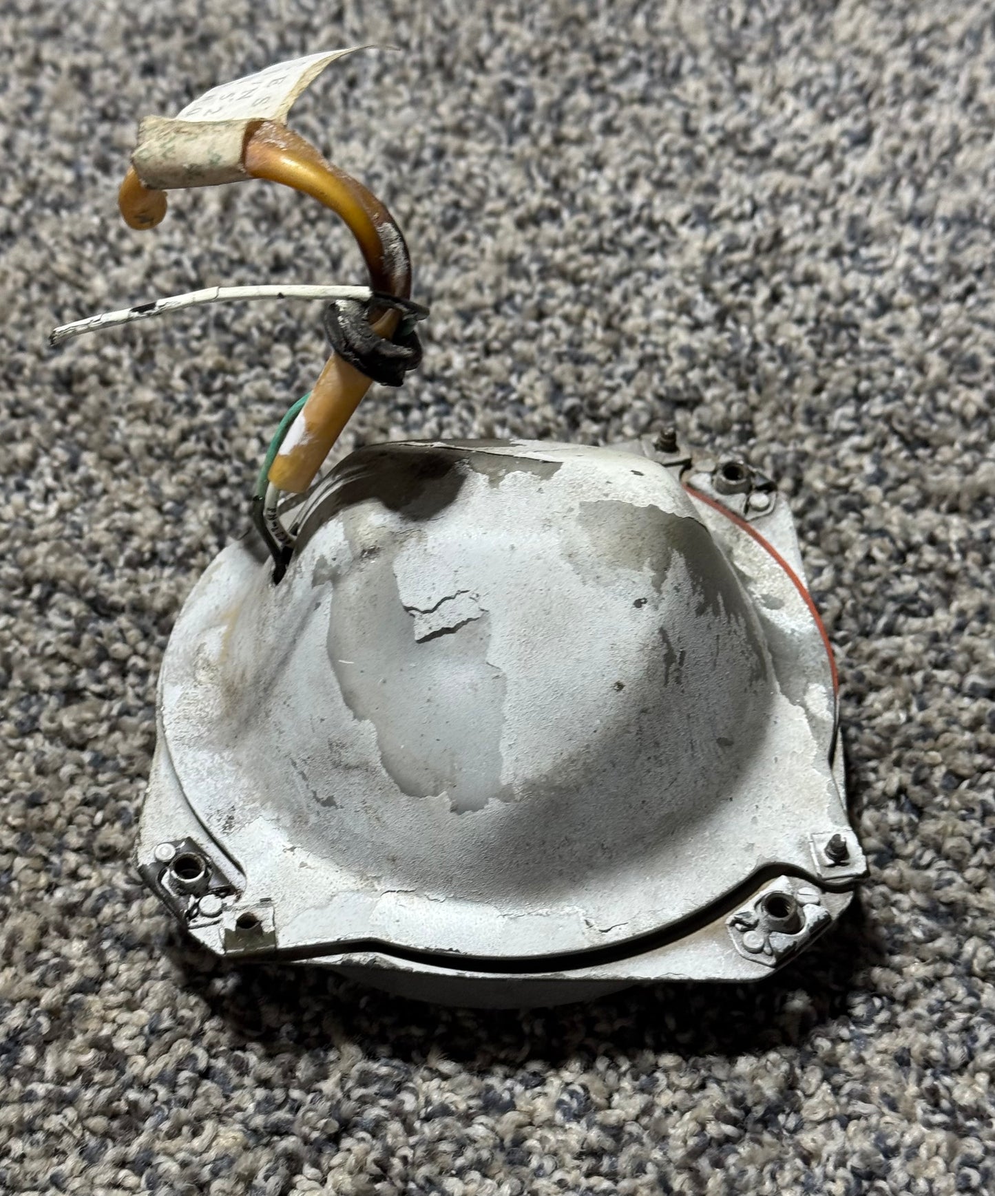 2113186-2 Cessna P210 Landing Light Cover W/ Retainer Assembly