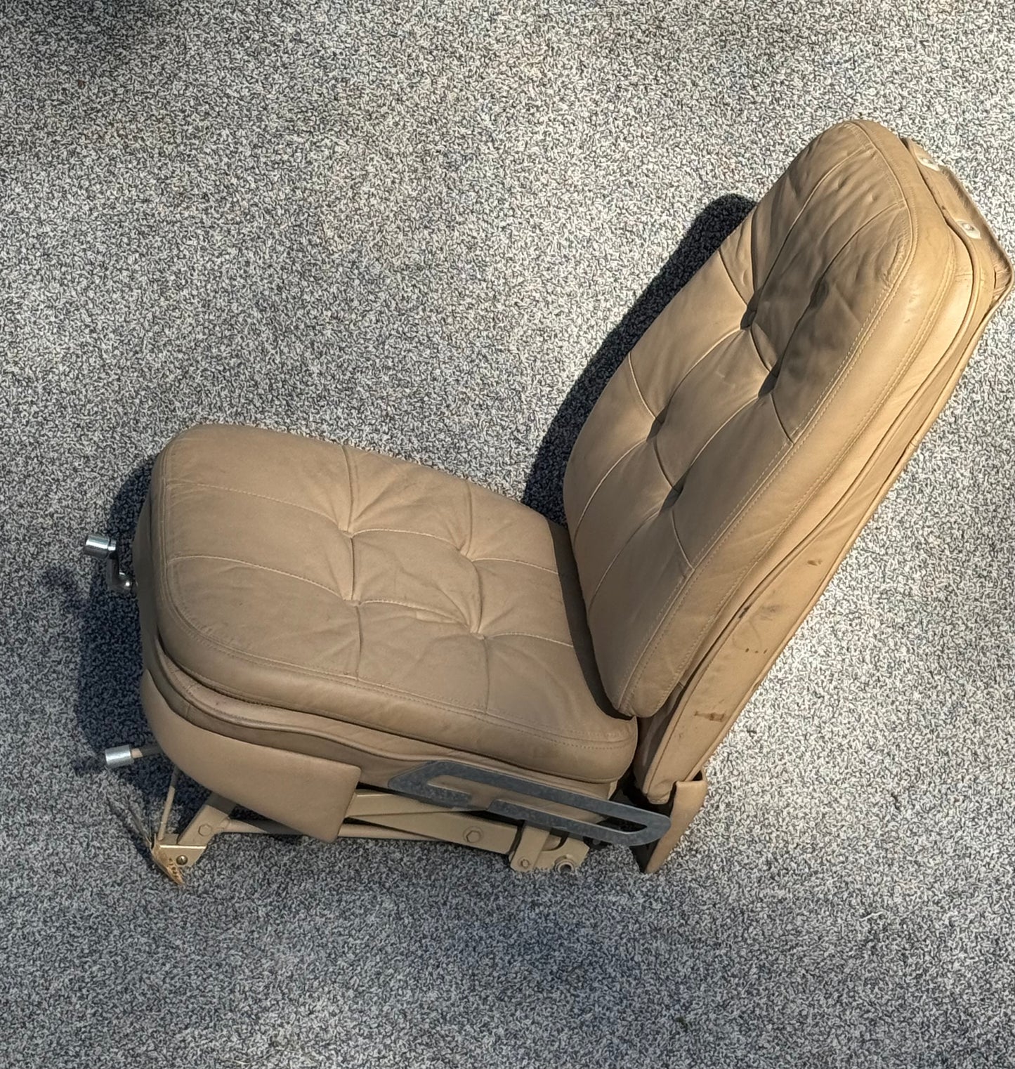 Cessna 210 M Seat