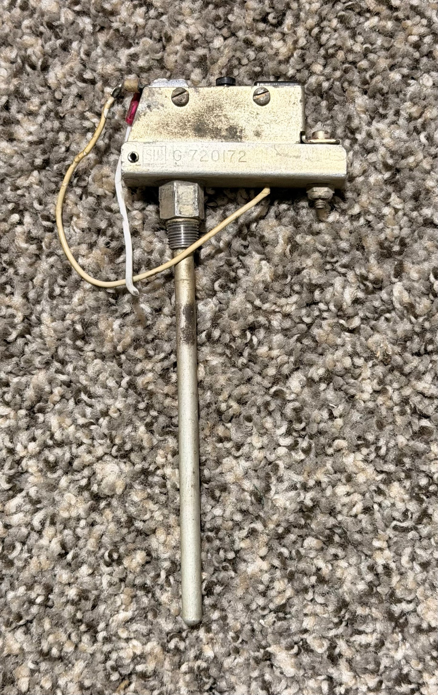 G-720172 Cessna Janitrol Switch Heater Assembly