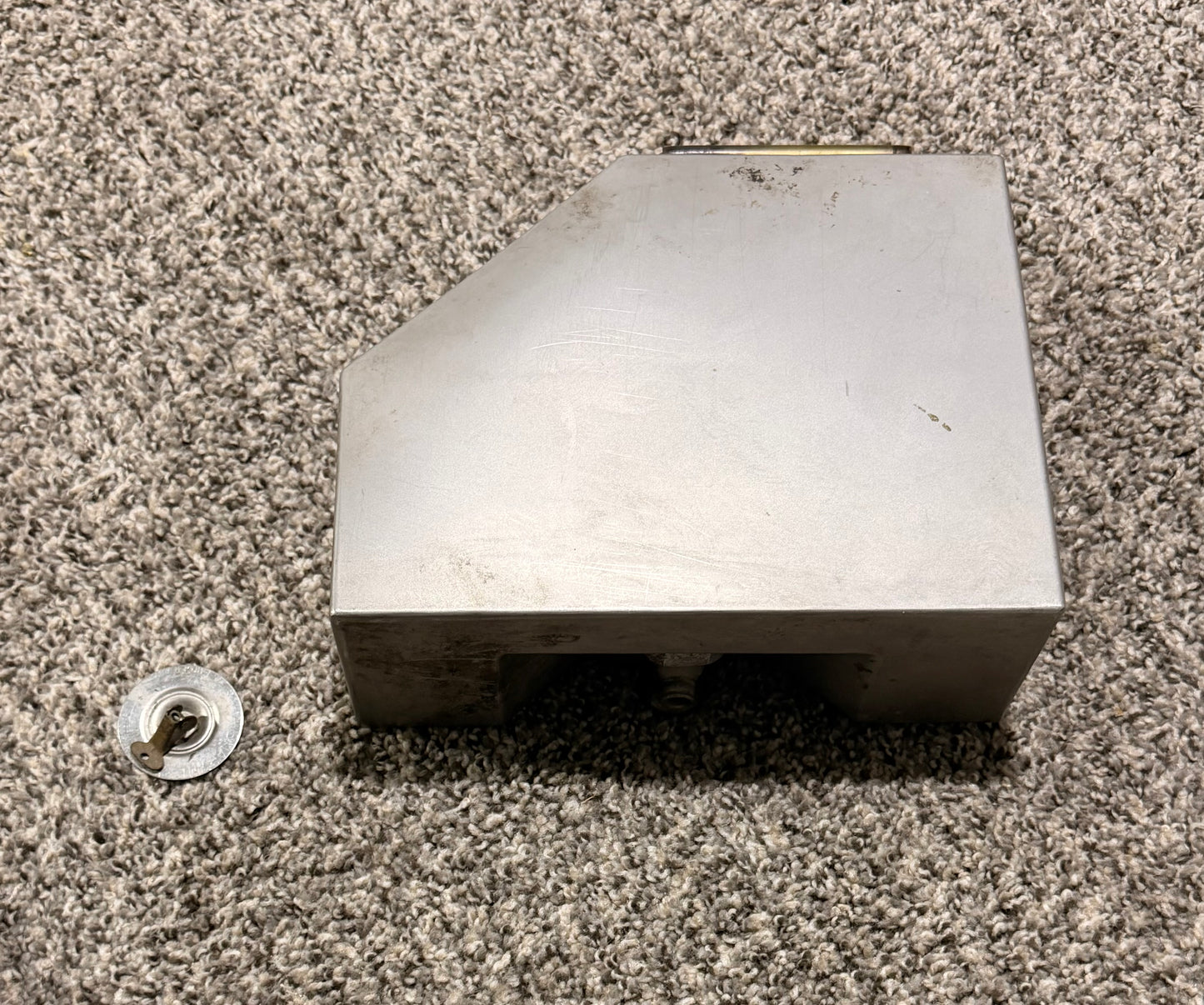 Learjet L-250 Cold Water Tank