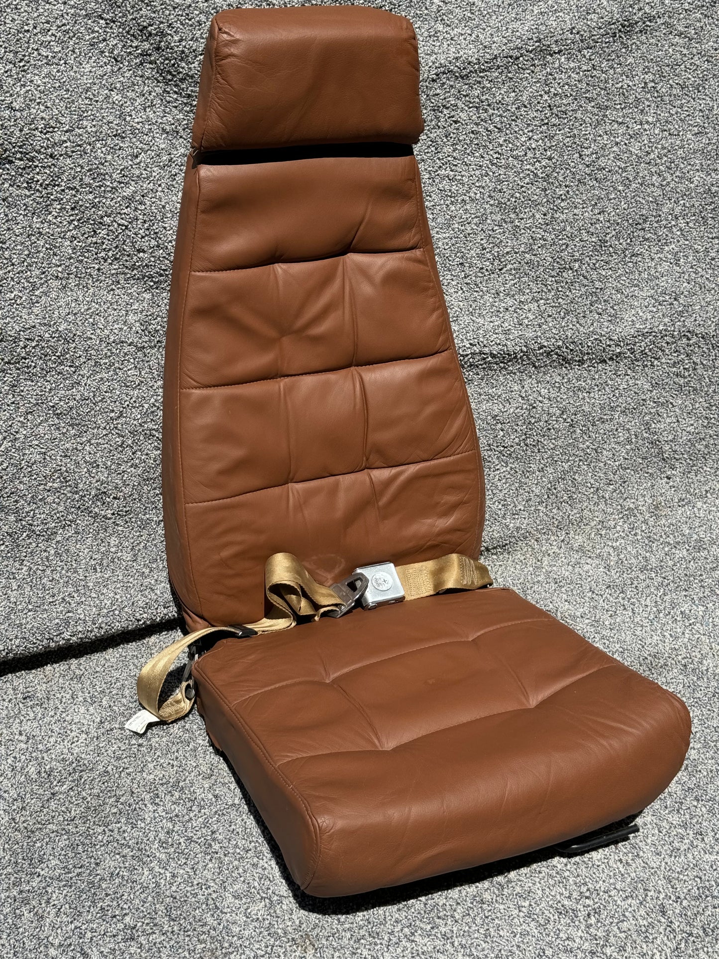102 530095-70 Beech Baron 58P Seat Assy