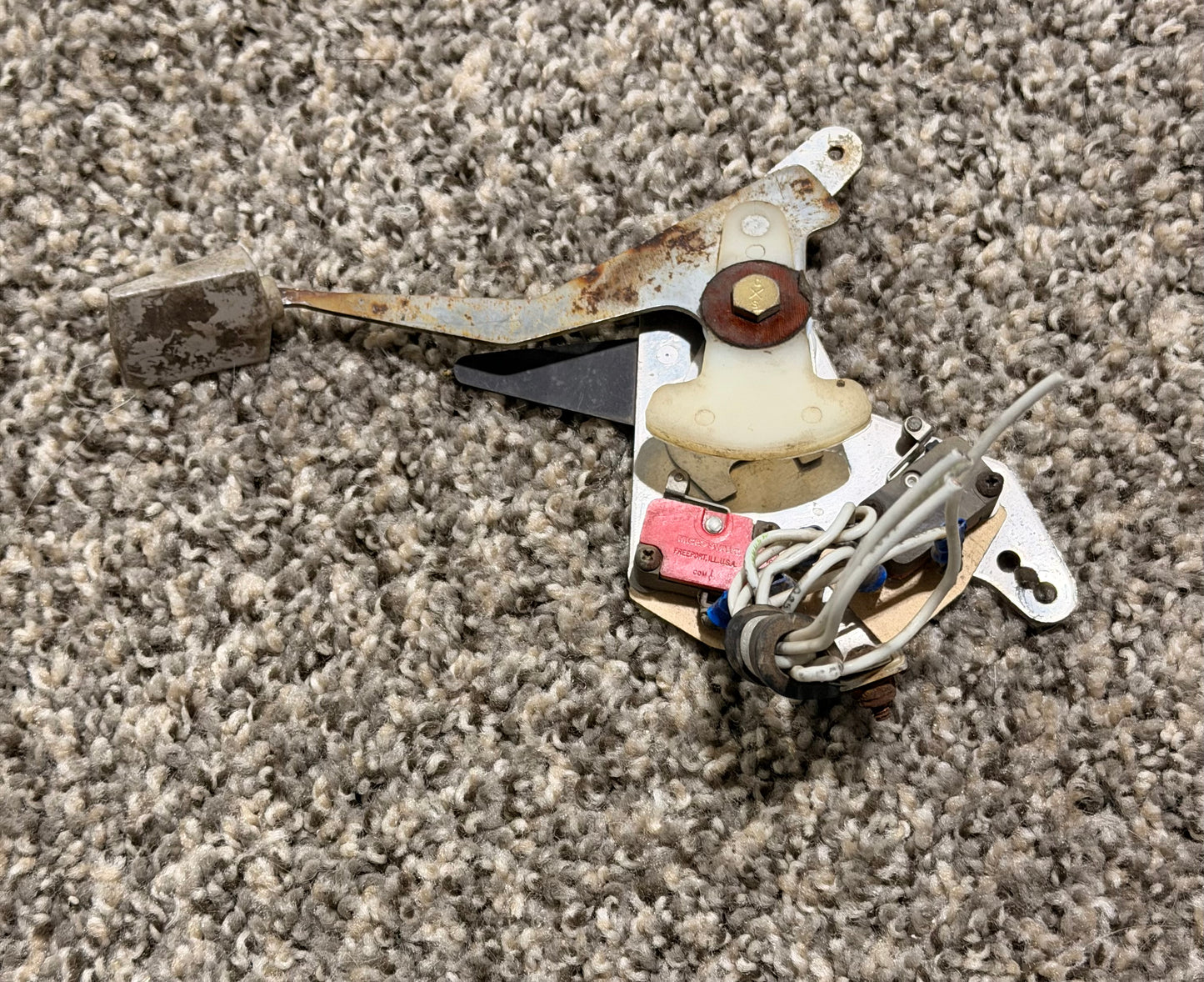 Cessna T210N Flap Selector Assembly