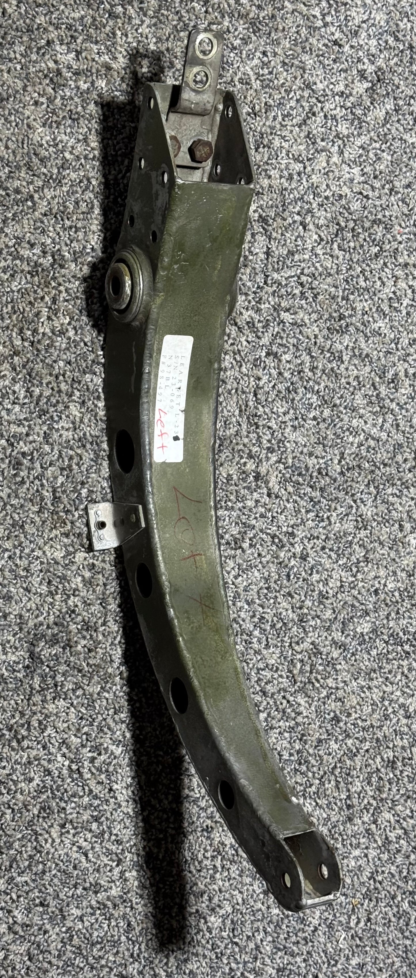 2351038-40 Learjet 25B Engine Yoke LH Assembly