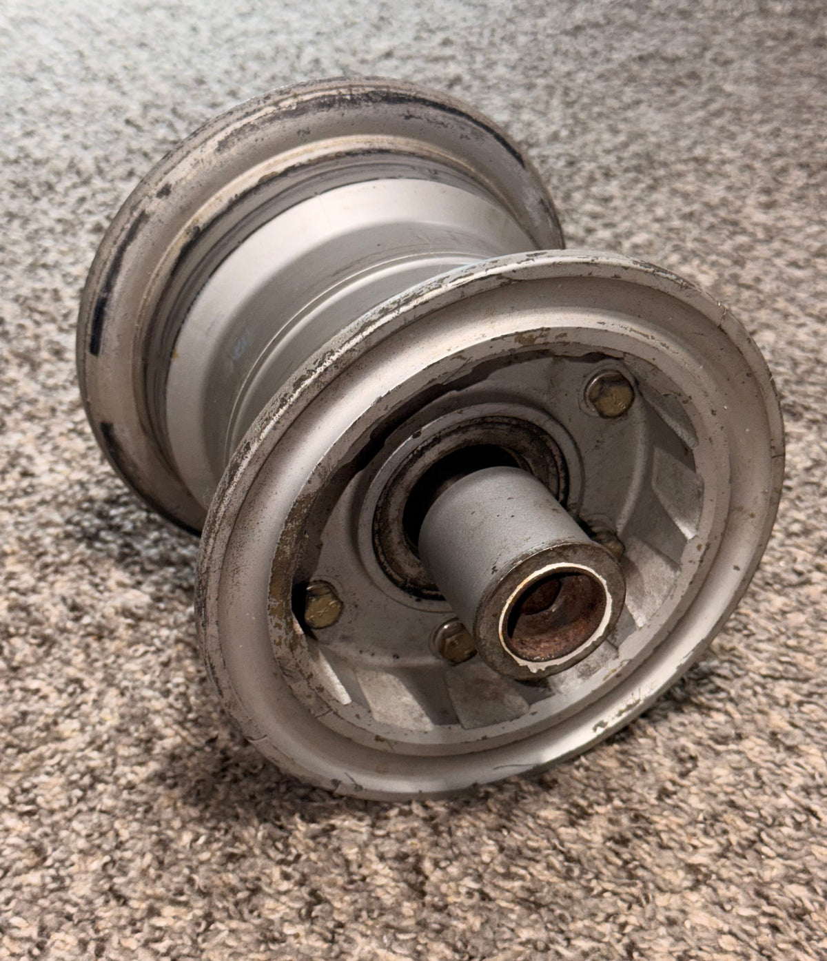 40-140 Cleveland Parker 6.00 X 6 Wheel Assy w/ Bolts