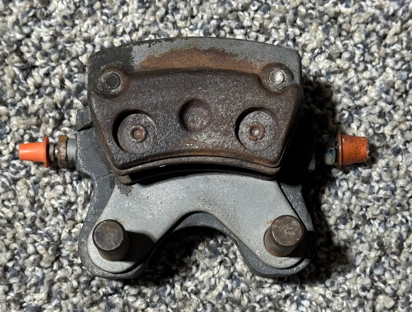 30-9 PA-38-112 Cleveland Brake Caliper Assembly
