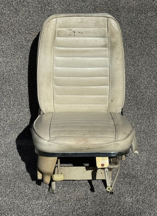 0700630-13 Cessna 210D Pilot Seat