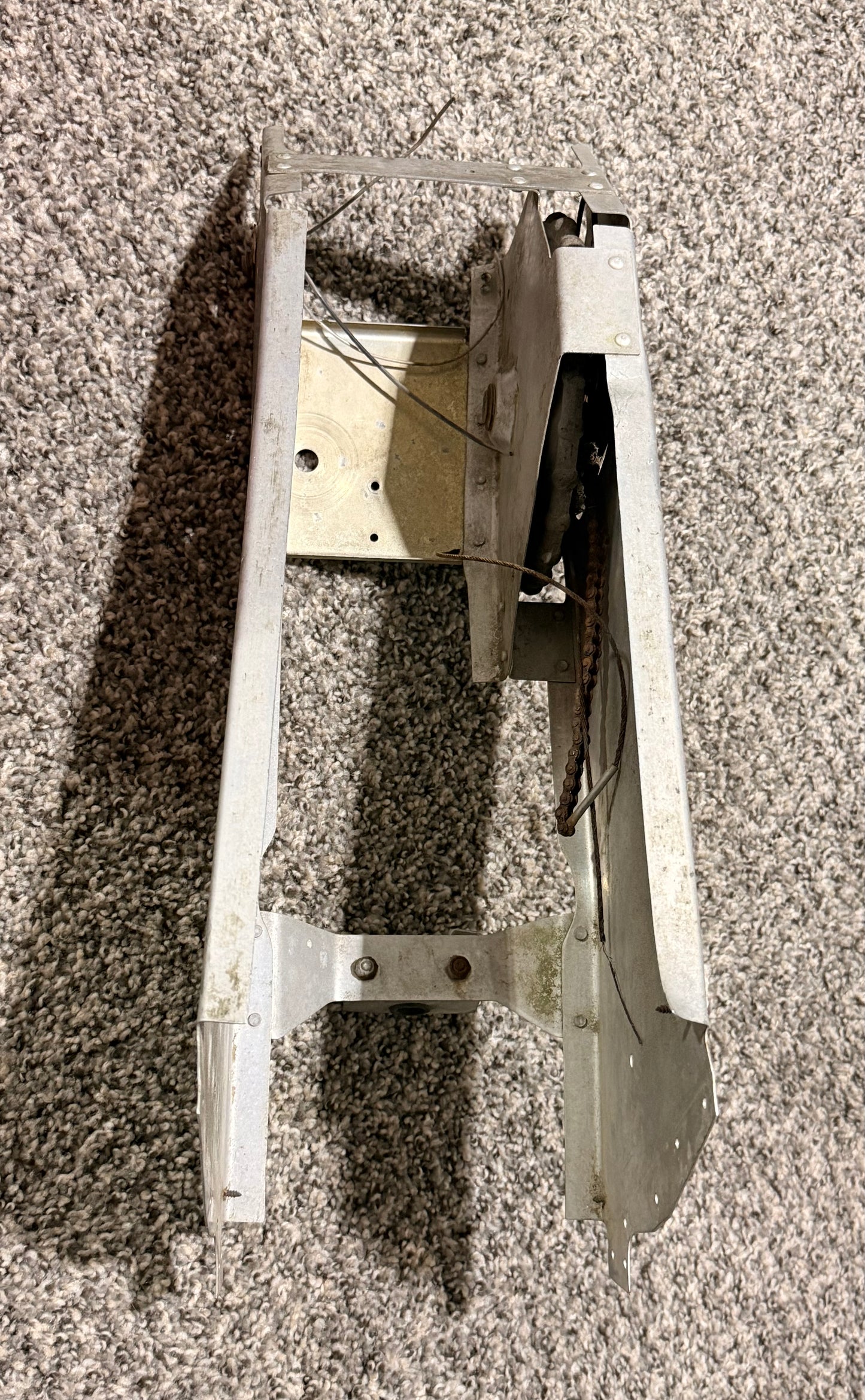 0513368-201 Cessna 172N Console Structure