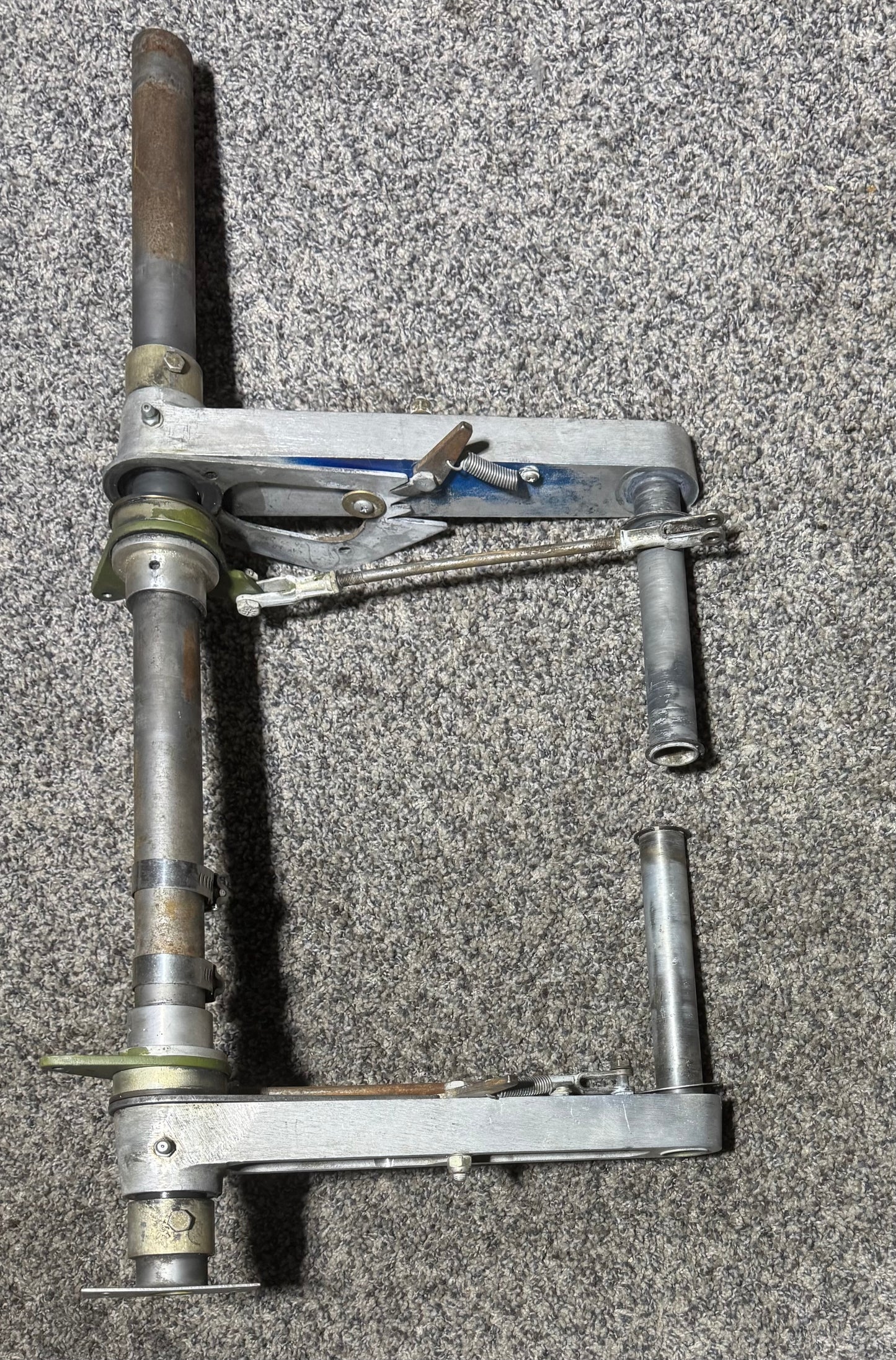 26-72017-503 Rudder Pedal Hanger RH Assembly W/ Pedals