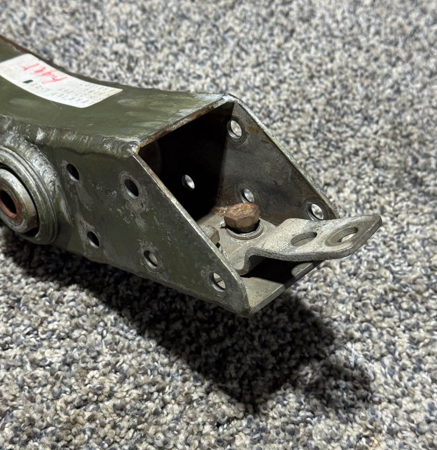 2351038-40 Learjet 25B Engine Yoke RH Assembly