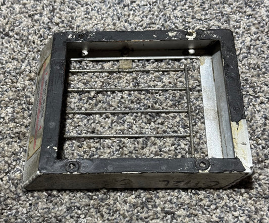 BA-5110 C-210L Air Filter Bracket