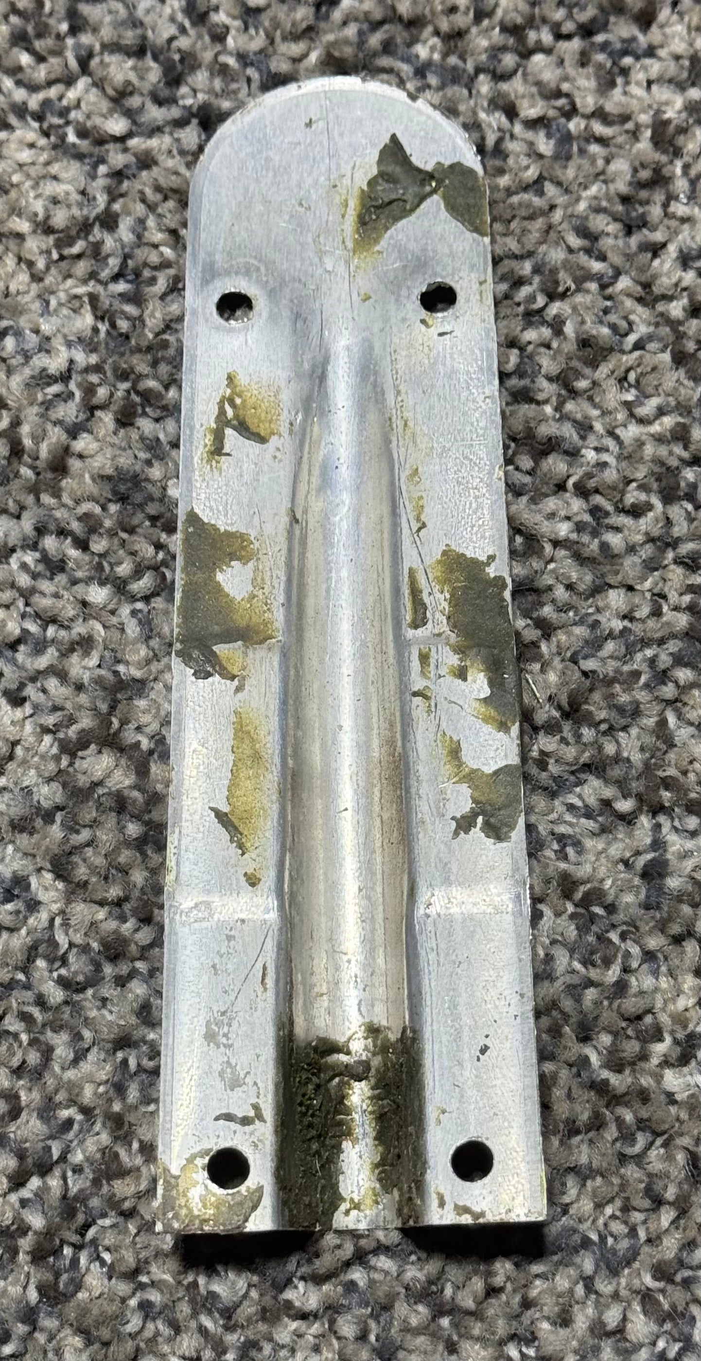 1231050-2 C-182 Fairing Dorsal Fin