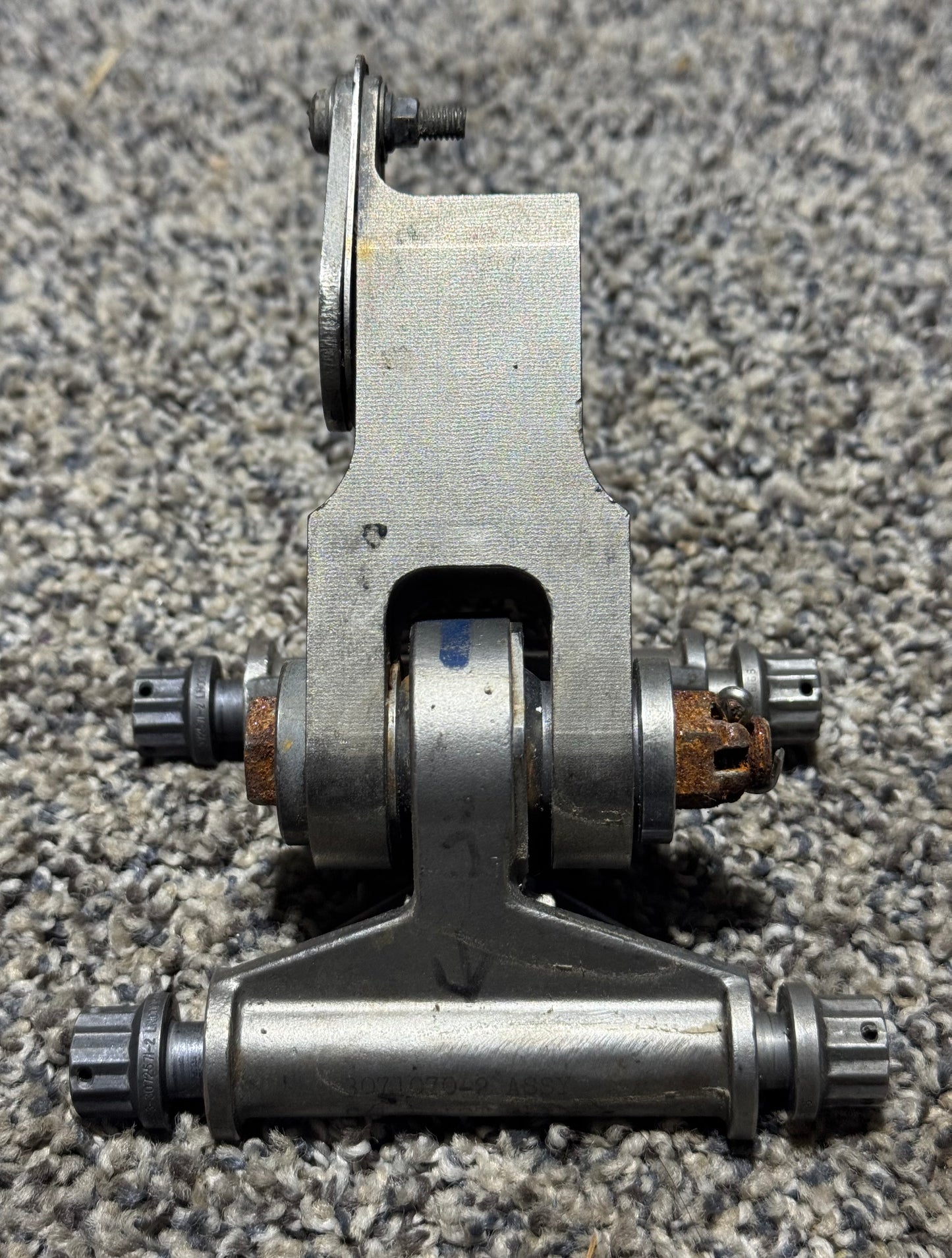 3071070-2B Honeywell Engine Mount Assy W/ Link