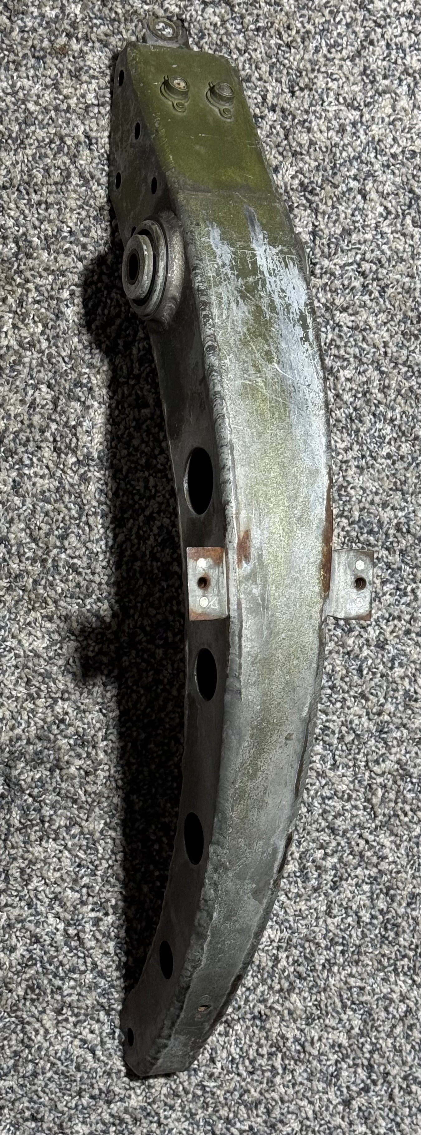 2351038-40 Learjet 25B Engine Yoke LH Assembly