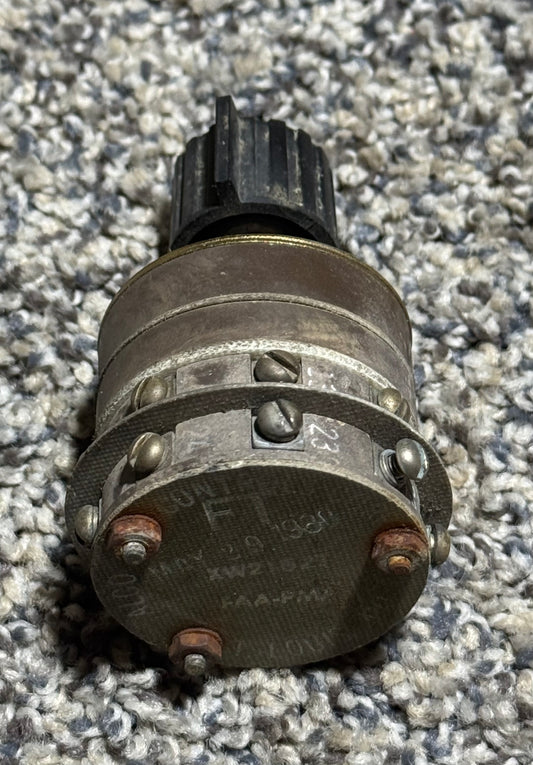 KW21527 Piper PA-31T Alco Controls Windshield Wiper Control Switch