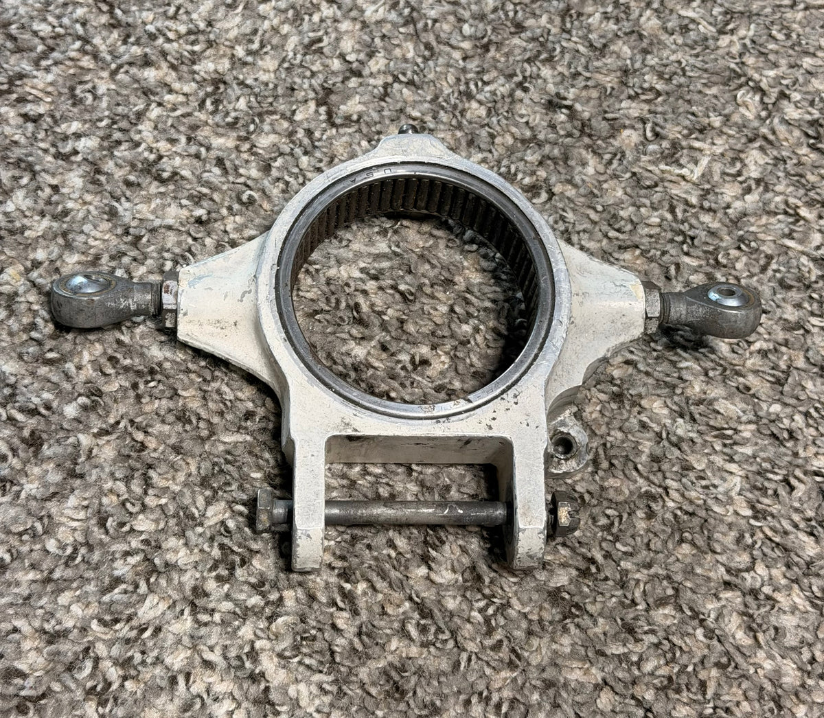 0743011-4 Cessna 210A Nose Gear Steering Assy