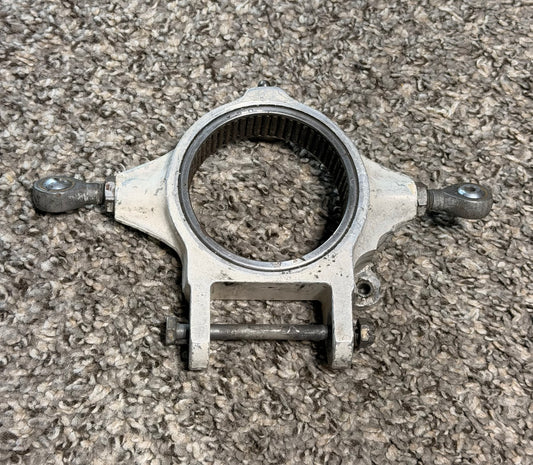 0743011-4 Cessna 210A Nose Gear Steering Assy