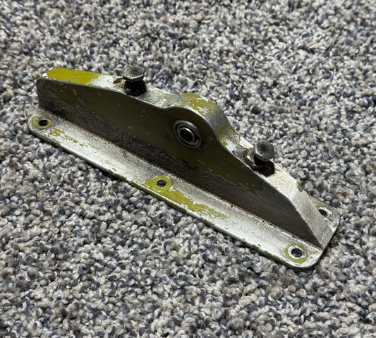 PA-28R-180 Horizontal Stabilizer Elevator Bracket