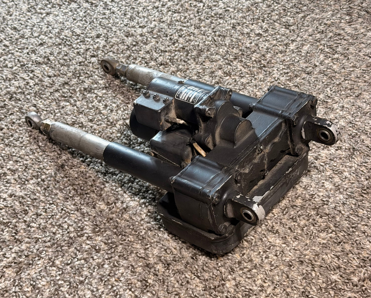 1136T100-19 King Air A100 Linear Trim Actuator Assembly